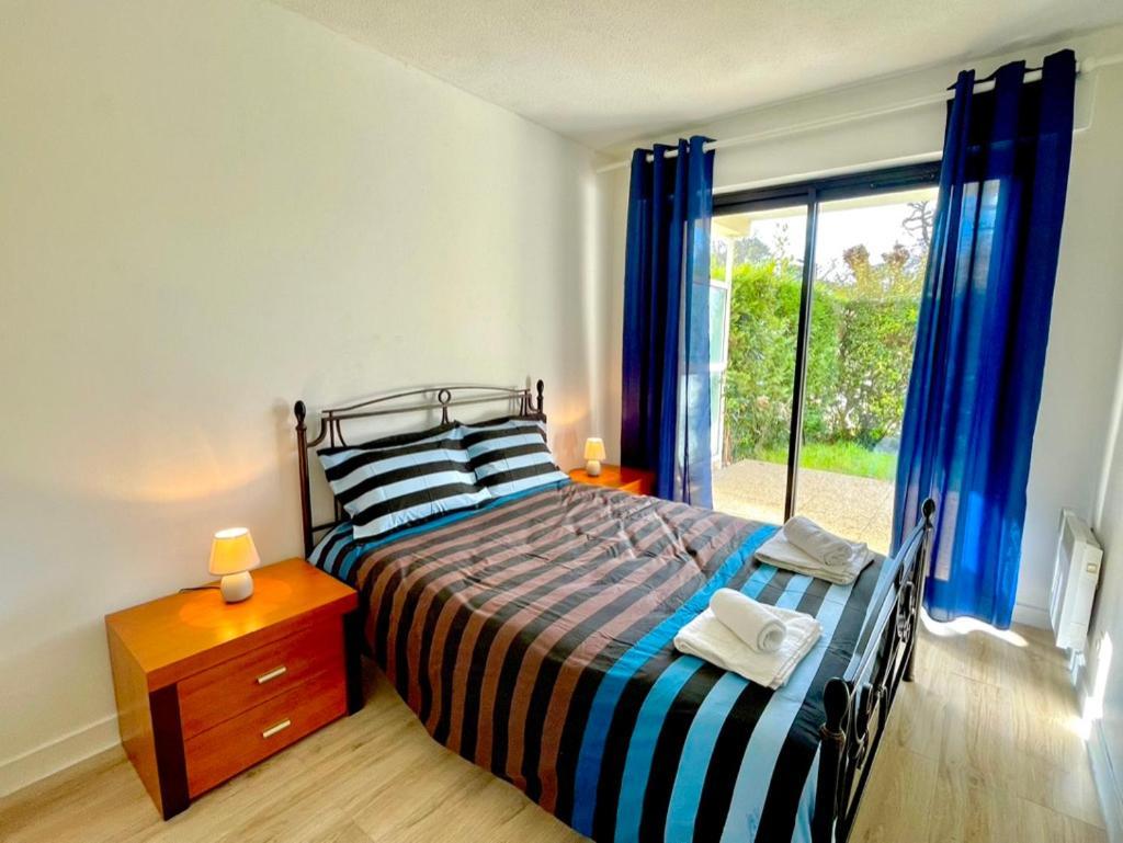 Charmant Rez De Jardin - 900M Plage De Pontaillac Lejlighed Royan Eksteriør billede